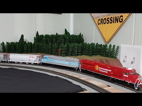 Canadian Pacific Grain Train with Distributed Power HO-Scale