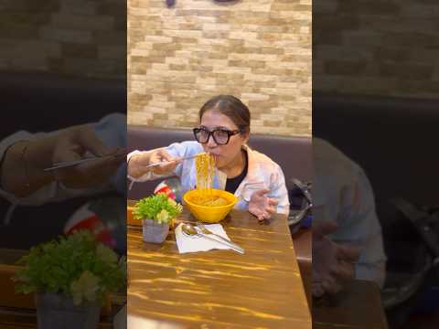 Paheli bar khayi Korean Ramyeon🍜 woh vi korean Restaurant pe🤨 #shorts #minivlog #dailyvlog