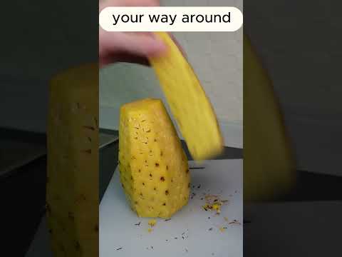 How To Cut A Pineapple The Easy Way #recipe #howto #pineapple