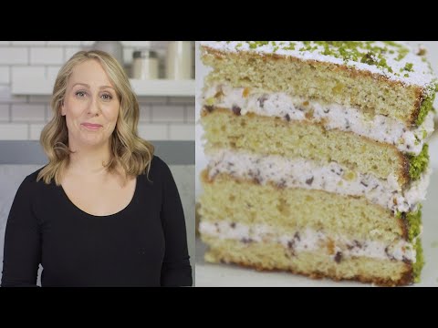 Pistachio Cannoli Cake - Frosted