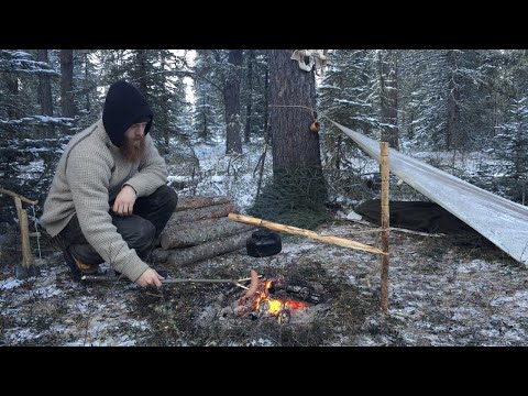 Backcountry Camping in the Cold - Campfire Cooking, Tarp Shelter, Bushcraft, Pot Hanger, Carving