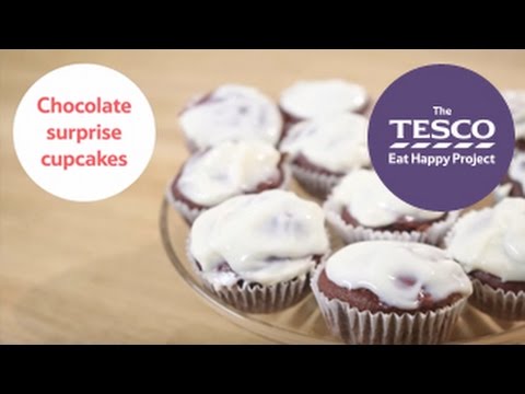 Chocolate cupcakes with a beetroot surprise - Eat Happy Project recipes for children