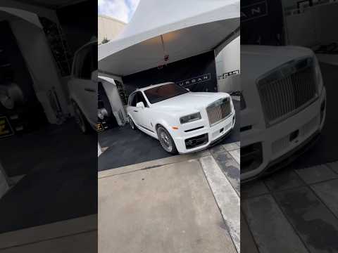 😱 This insane Rolls-Royce Cullinan is looking insane with body kit 🤯 #rollsroycecullinan #shorts