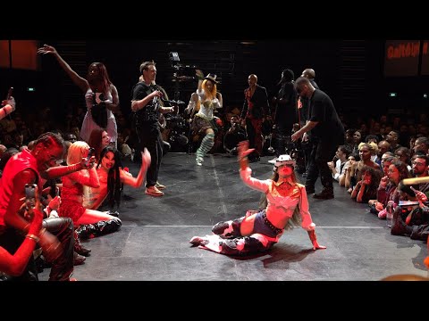 VOGUING - WOMEN PERFORMANCE - Halloween Party Ball 3