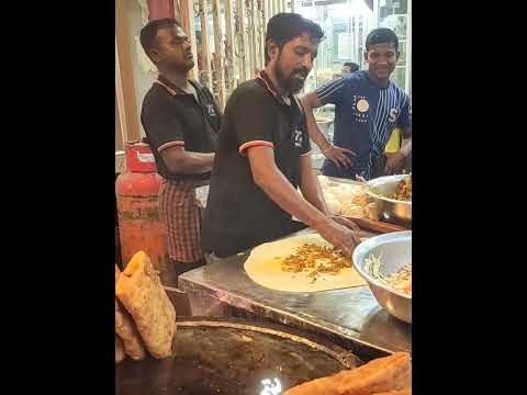 World Street Food Egg paratha #streetfood #worldstreetfoodltd #youtubeshorts #shorts