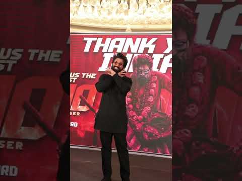 Allu Arjun does his signature step at Pushpa 2 Success Party