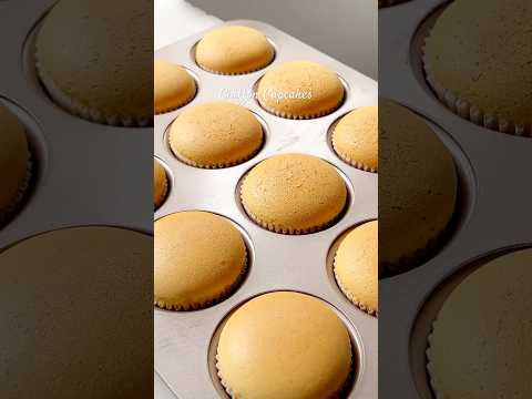 Chiffon Cupcakes. #shorts #chiffon #chiffoncake #cupcake #chiffoncupcakes #dessert #recipe