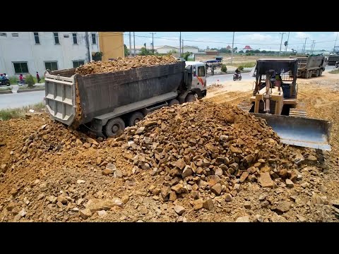 WONDERFUL Land Reclamation Project KOMAT'SU Bulldozer Vs LIUGONG Pushing Soil Dirt & Stone Leveling