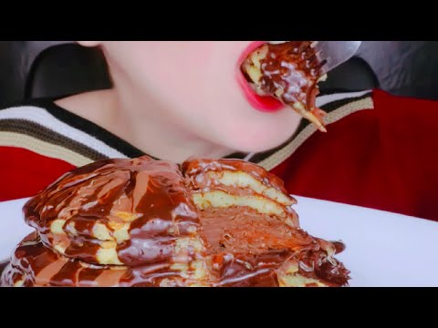 ASMR Yummy Nutella Pancake Eating Vlog 맛있는 누텔라 팬케이크 먹기 @saltedcaramelasmr