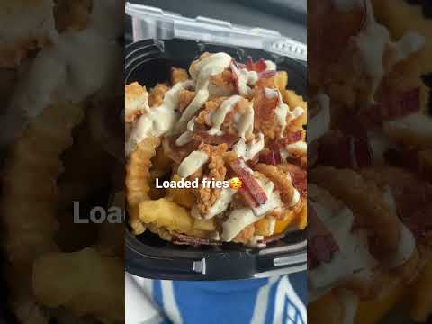 Arby’s loaded fries #shorts #shortsvideo #food #fries #loadedfries #arbys #arbysloadedfries