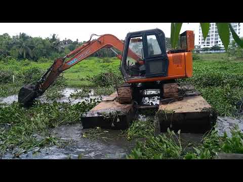 Amazing video of Tata Hitachi removing mud and Water weeds in River | Small Dredger | Excavator