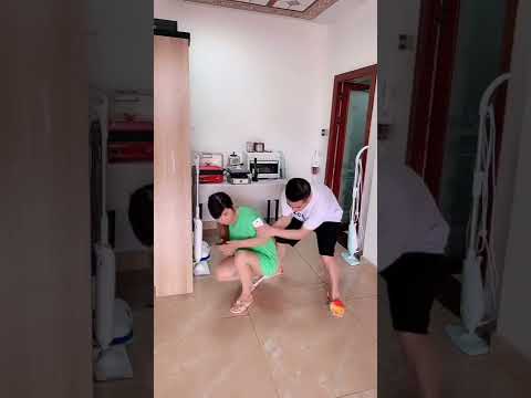 Chinese Funny Family Video  | New Funny Videos 2022 | Chinese Funny Video #shorts