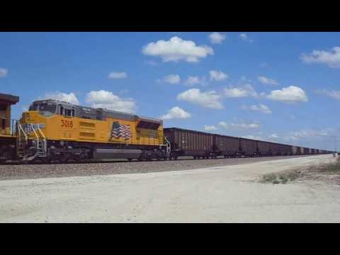 2 Union Pacific SD70ACe-T4's on westbound coal train at California Junction, Iowa