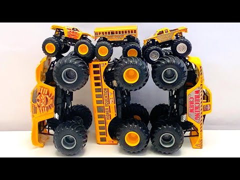 MONSTER JAM | MONSTER TRUCK SMASHUP | YELLOW MONSTER TRUCKS | MAX-D | HOT WHEELS MONSTER TRUCKS