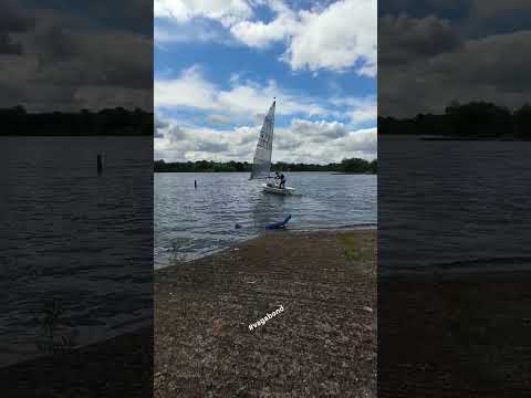 Sailing in Drayton Reservoir | England