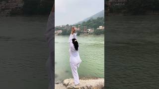 Vrikshasana | tree pose for stability #yogavideos #yoga #yogaforeverybody #treepose #stayfitwithyoga