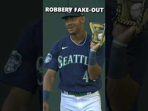 Julio Rodriguez TRICKED EVERYBODY on this home run robbery