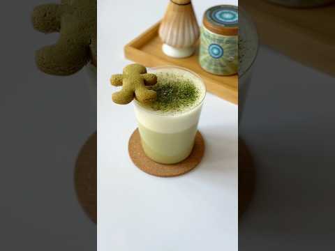 Gingerbread Chai Matcha Latte | a spiced and soothing sip!