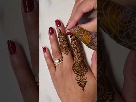 Simple fingers mehndi design #mehndi #henna #mehndidesign