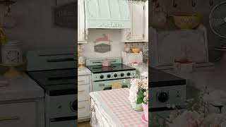 Charming Shabby Chic Kitchen #cozyhome #kitcheninspiration #shabbychic #cottagecore #cottagestyle