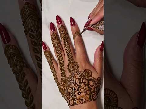 Stunning Intricate Henna design for brides #henna #mehndi #mehandi #handmehndi #hennamehndidesign