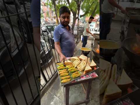 Paneer Bread Pakoda Rajasthani style #pakoda #breadpakoda #paneerpakode #streetfoodideas  #delhieats