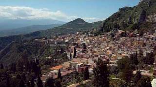 Avis Journey Taormina Teatro Alto Bookshop