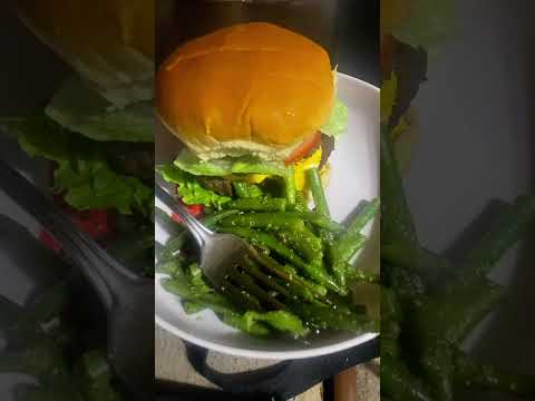 Simple Dinner! Double Cheeseburger and Garlic Parmesan Green Beans 🤤