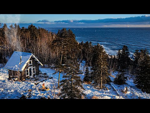 Braving EXTREME COLD in Remote Cabin on Lake Superior (-40ºF)