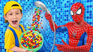 BooTiKaTi and Spiderman Play with Surprise Magic Candy Shower and Learn to share with others