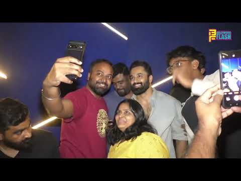 MARCO Movie BTS Of Unni Mukundan Visiting Theater & Meeting Fans In Mumbai - Full UNCUT Video