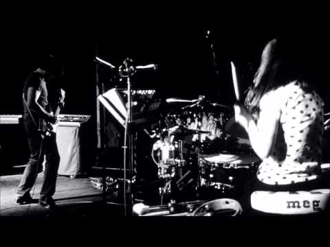 The White Stripes - Icky Thump - (From "Under Great White Northern Lights")