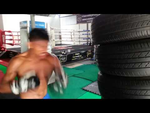 Buakaw craziest training ever