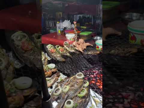 Poisson Braisé in the Ivory Coast #abidjan #ivorianfood #attieke #shorts #africanvlog