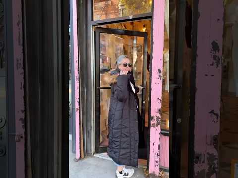 A Romance Bookstore in NYC - The Ripped Bodice!