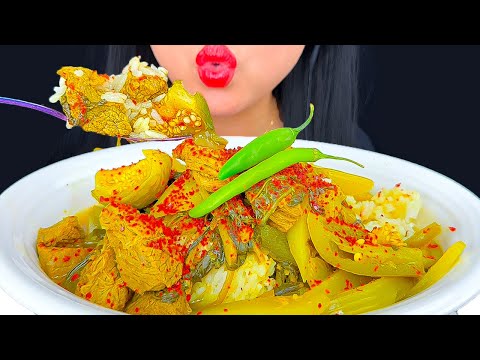 Eating Cambodian Sour Stew Samlor Machu Kreung & Rice (ASMR)