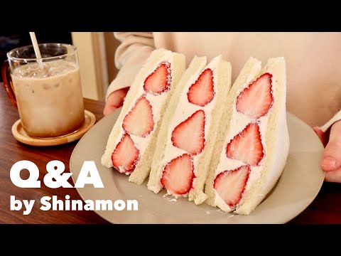 Answer the questions while making a strawberry sandwich🍓