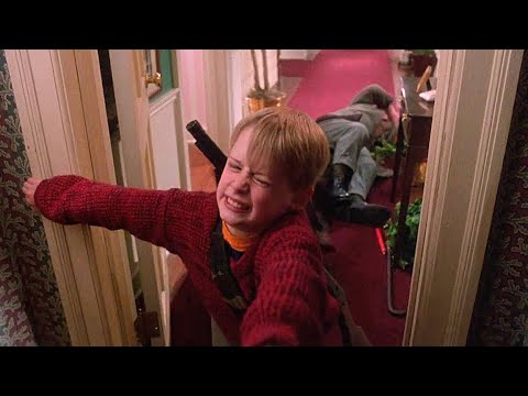 Home Alone (1990) | Kevin setup trap for thief | Part (2/3) [HD]