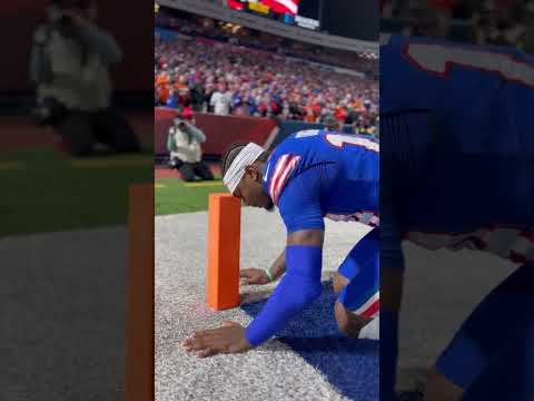 Buffalo Bills' Star Stefon Diggs' Pregame Ritual 🔥