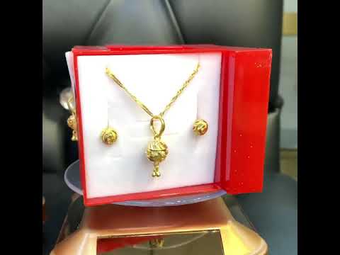 short video! #dezyfashion necklace designs!!