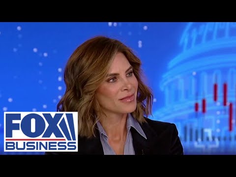 People are running on foot from the fires: Jillian Michaels