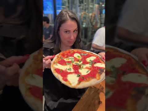 How To Eat A Pizza?