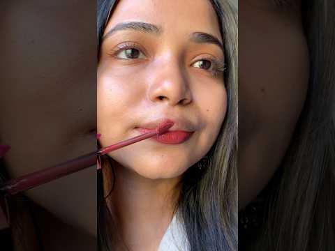 Swatching L’Oréal liquid lipstick in natural light