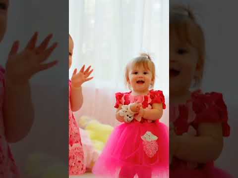 Babies Dancing 😍 Cute Video Aww.. So Sweet #baby #babydance #youtubeshorts #dabkedance #babyshorts