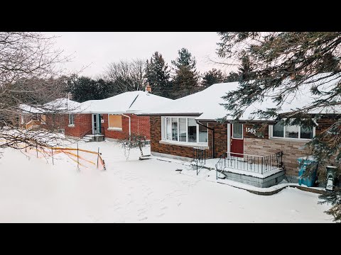 I Found a Creepy ABANDONED Apocalyptic 1960s Neighborhood l THEY WERE FORCED TO LEAVE!