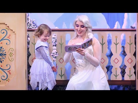 Frozen's Elsa Meet and Greet at Epcot! Two Thumbs Up for Snow!