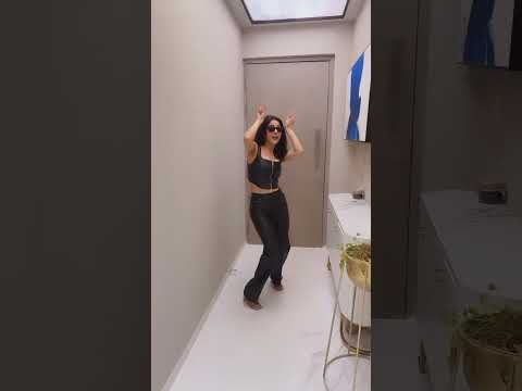 Billi Billi ~ ShahnaazGill 💥😍| #billibilli #shahnaazgill #shorts #dance