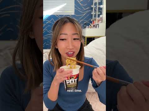 I tried a new Pot Noodle flavor! #ramen #foodreview #mukbang #noodles #asmr #snack #food