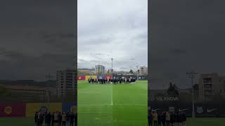 🖤 Before training, the team held a respectful minute of silence in memory of Dr. Carles Miñarro 🙏