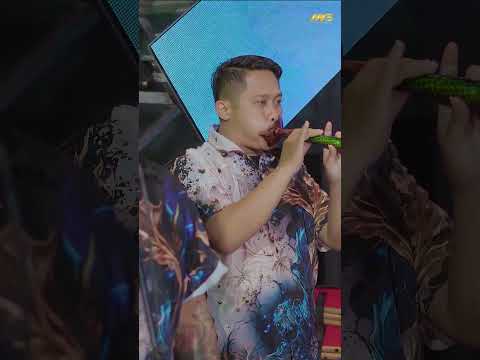 Irung mbangir weke sapa dek? .... (IKI WEKE SOPO - DIKE SABRINA ft DELVA IRAWAN) #shorts